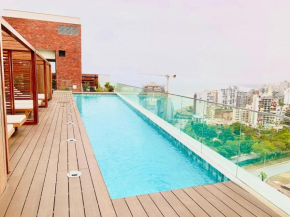 Modern Loft 2 in Barranco, Infinity Pool & Jacuzzi